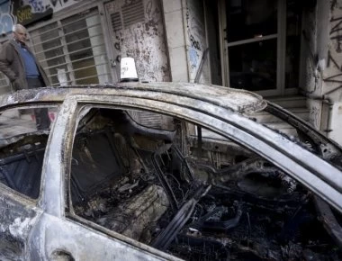 Oργάνωση ανέλαβε την ευθύνη για τον εμπρησμό του αυτοκινήτου του Πρόξενου της Ιταλίας